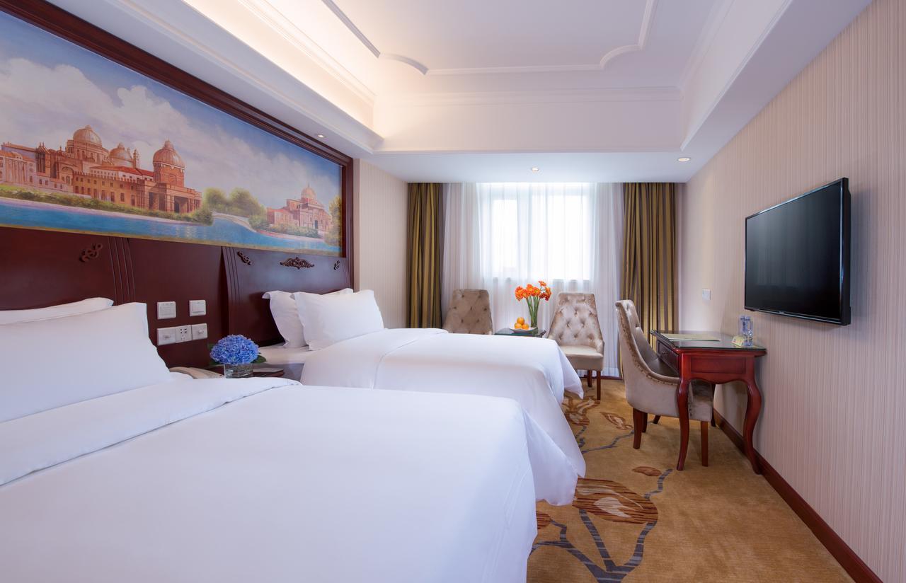Vienna Hotel Shouti Pechino Esterno foto
